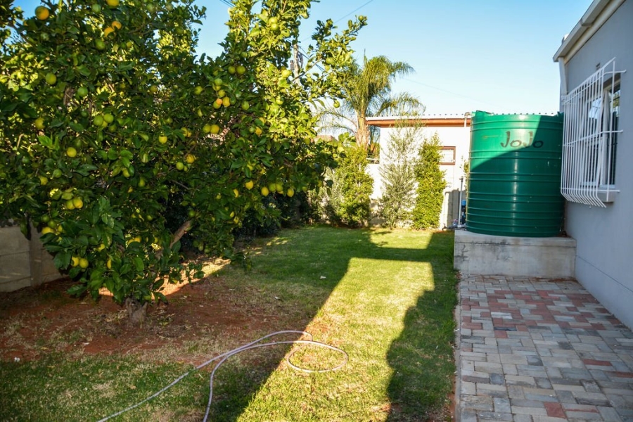 4 Bedroom Property for Sale in Vredendal Western Cape